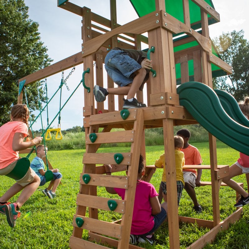 Drewniany Plac Zabaw Belmont 6w1 ze Zjeżdżalnią i Piaskownicą BACKYARD DISCOVERY