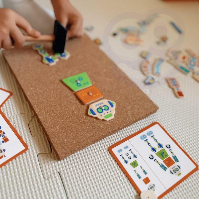 Drewniana Przybijanka Roboty 45 elementów Viga Toys