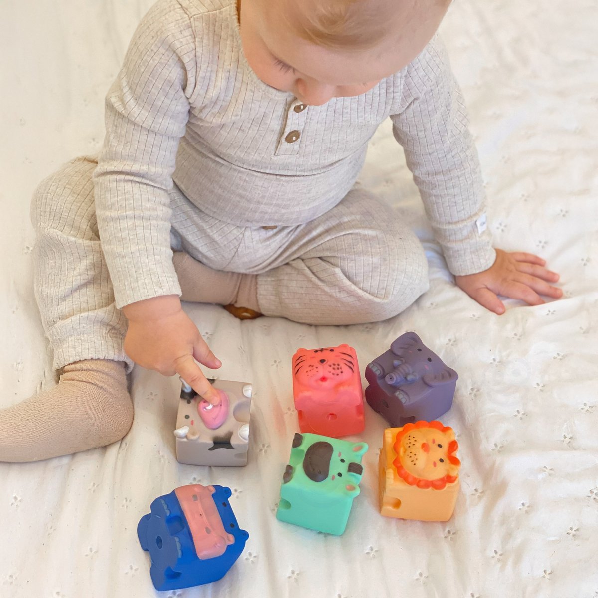 Klocki Sensoryczne Zwierzątka Układanka do Ściskania + Dźwięk 6 el. WOOPIE BABY – zdjęcie 13