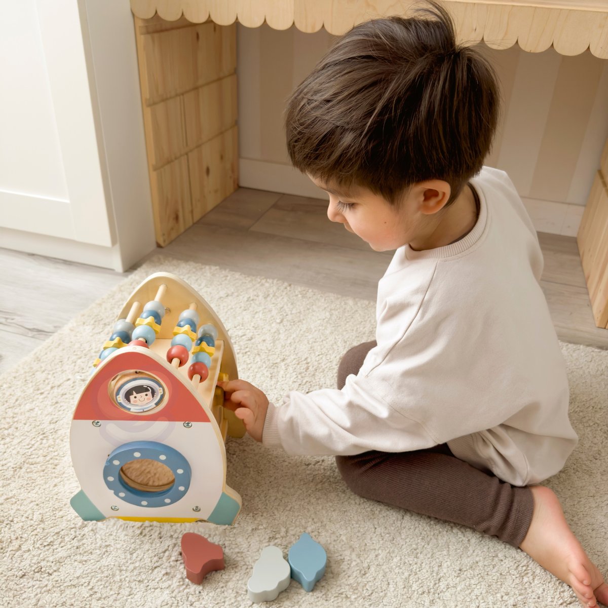 Kosmiczna Rakieta Aktywności Sorter Labirynt Drewniany TOOKY TOY – zdjęcie 15
