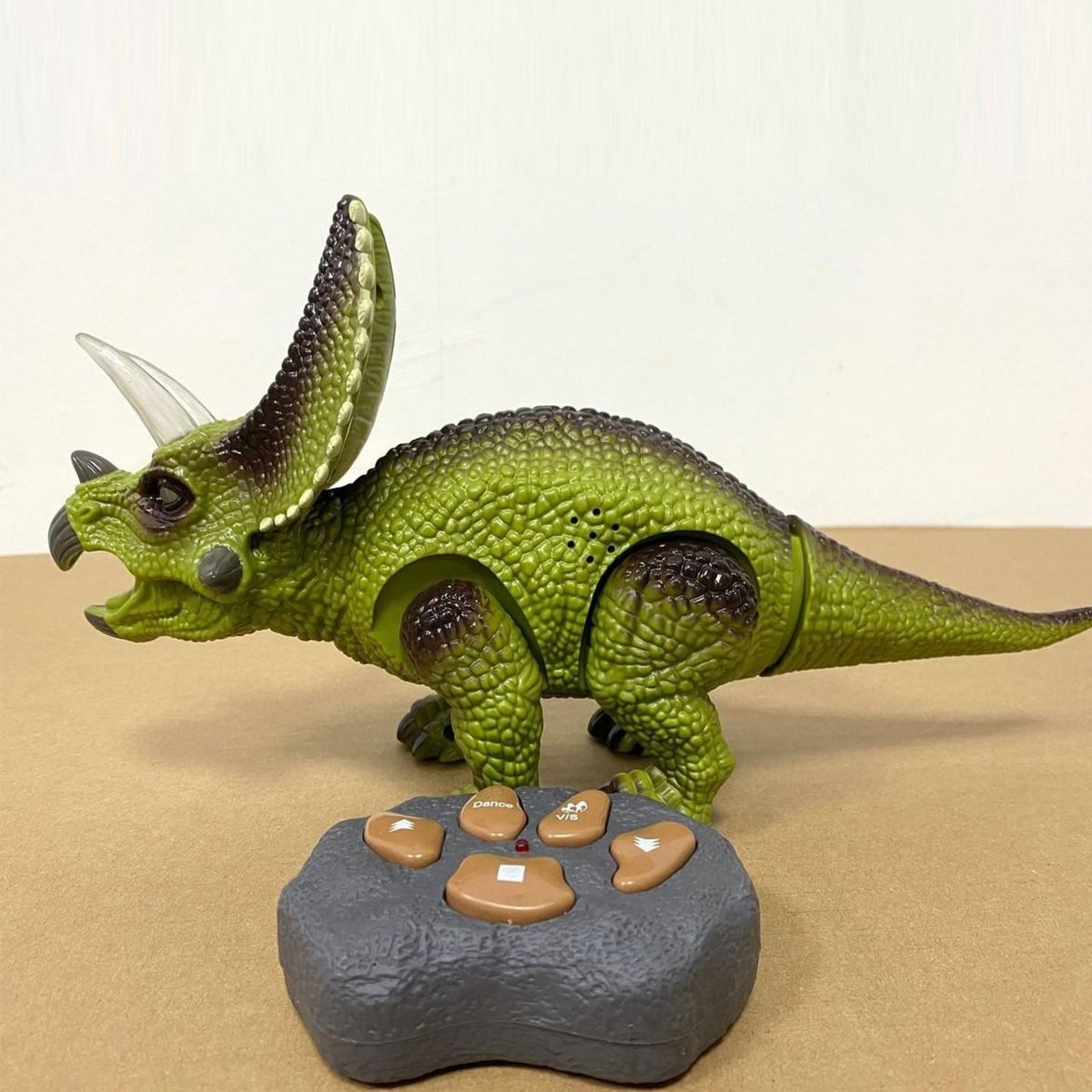 Dinozaur Zdalnie Sterowany RC Robot Triceratops WOOPIE