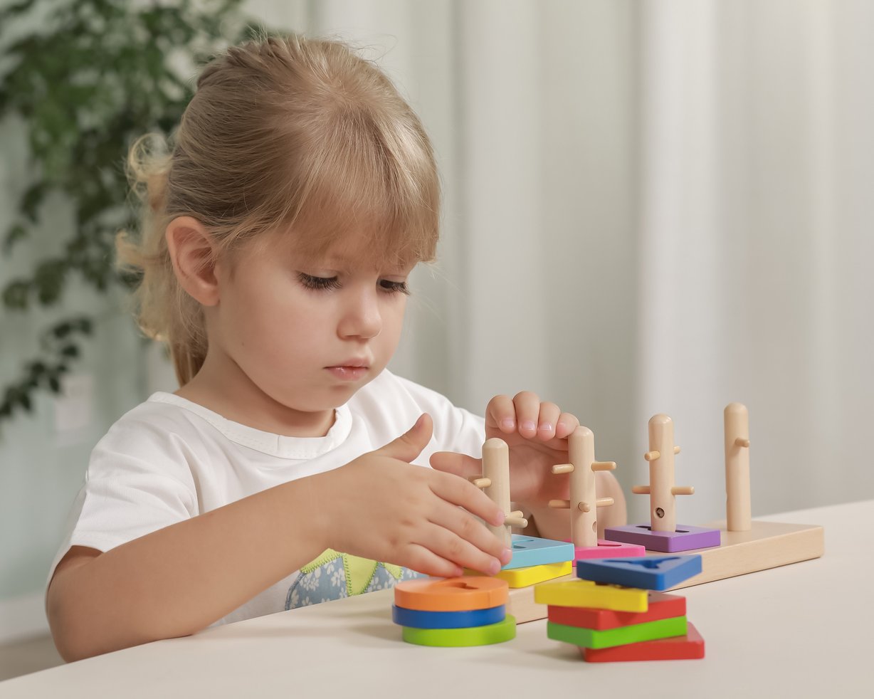 Drewniane Klocki z Sorterem Kształtów Montessori VIGA Toys – zdjęcie 13