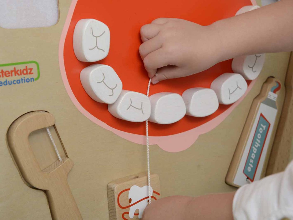 Edukacyjna Tablica Higiena Jamy Ustnej i Nauka Smaków Montessori MASTERKIDZ – zdjęcie 16