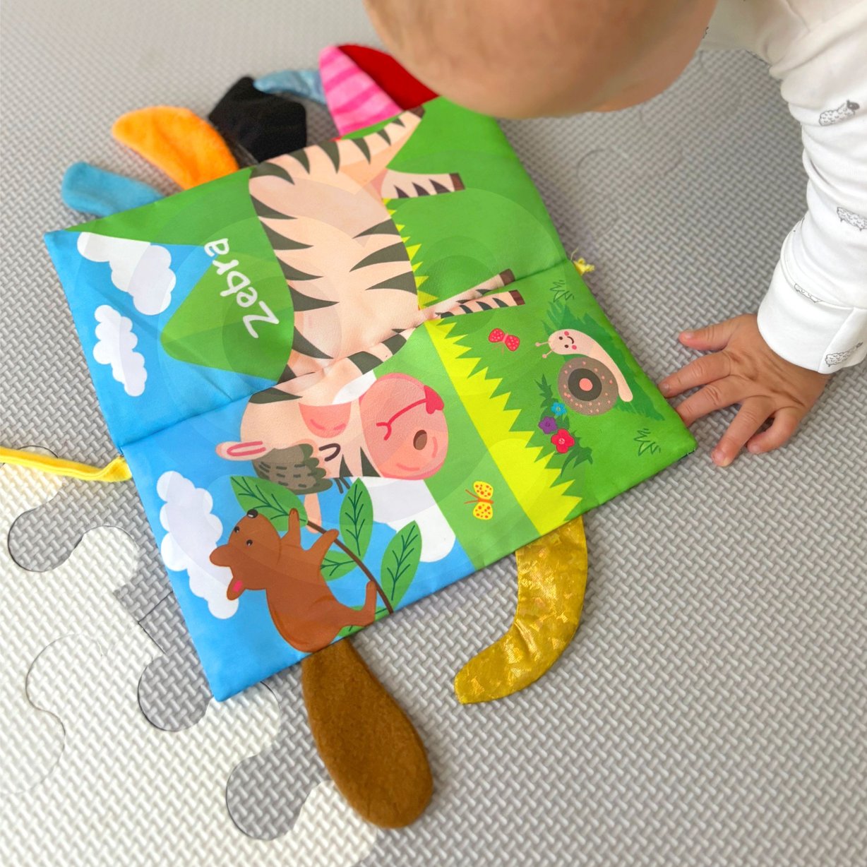 Książeczka z Ogonkami Zwierząt Leśnych Materiałowa WOOPIE BABY – zdjęcie 11
