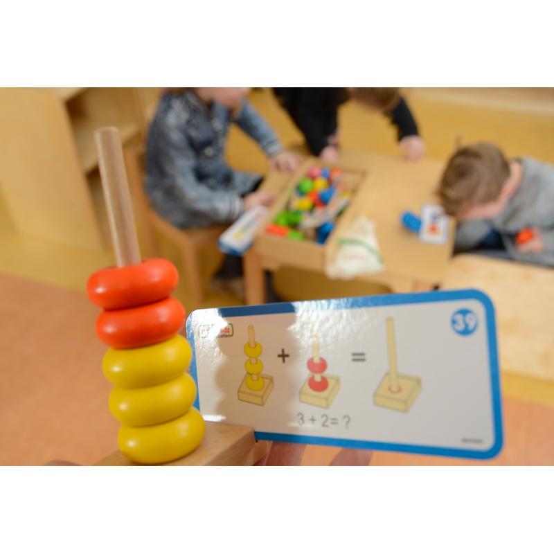 MASTERKIDZ Duża Drewniana Nawlekanka Sznurowanka Karty w pudełku Montessori