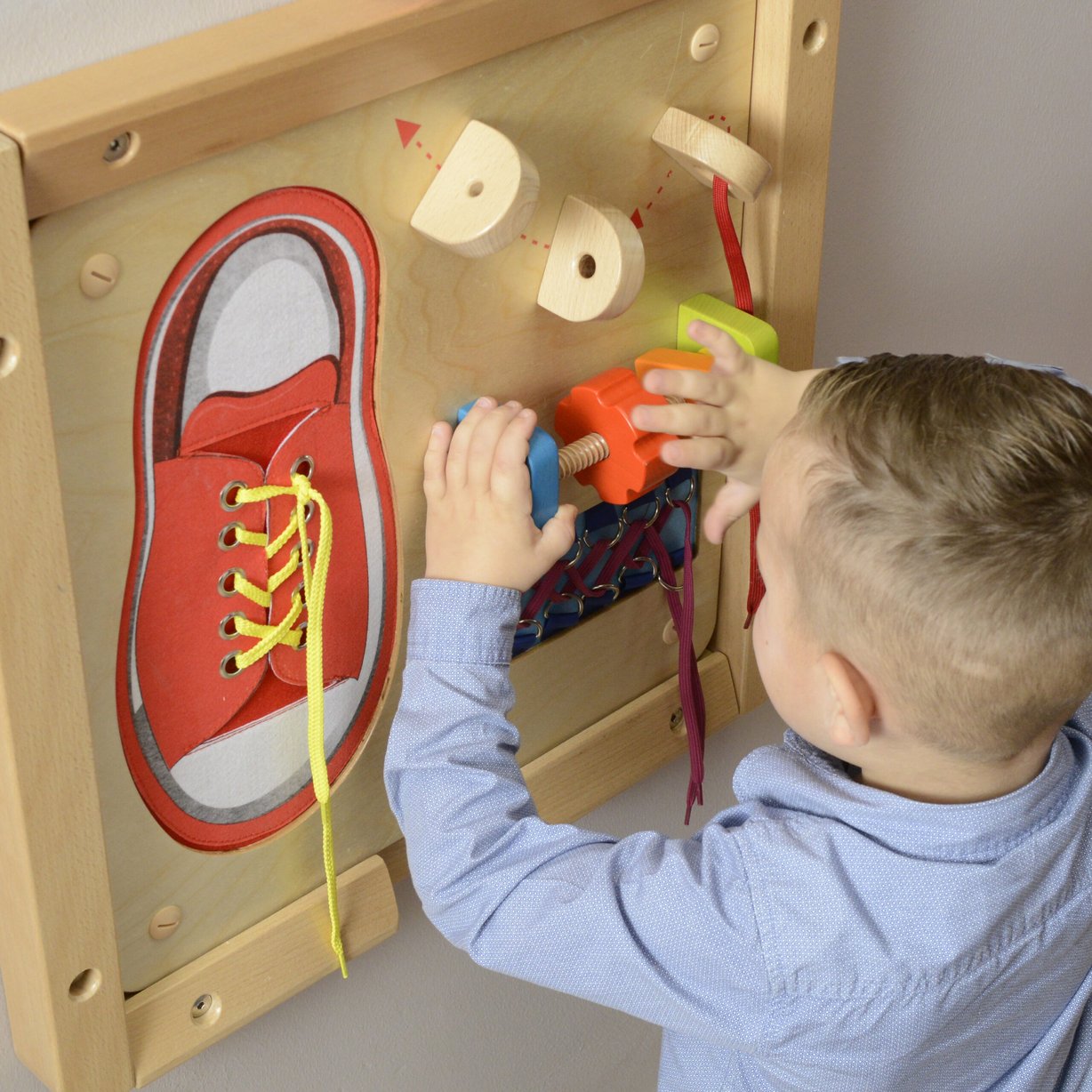Tablica Edukacyjna do Nauki Sznurowania i Ćwiczenia Zręczności Manualnej MASTERKIDZ