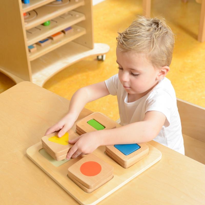 Sensoryczny Sorter Drewniany Kształty i Kolory Masterkidz Montessori