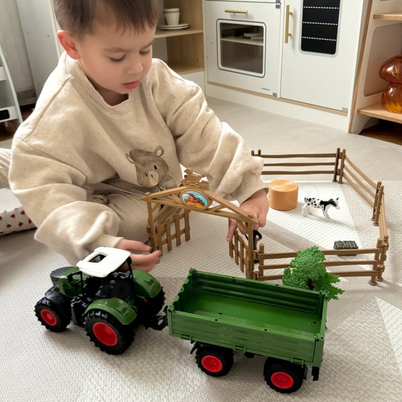 WOOPIE Zestaw Mini Farma Traktor Zwierzęta Osada Farma Rolnik 1:24