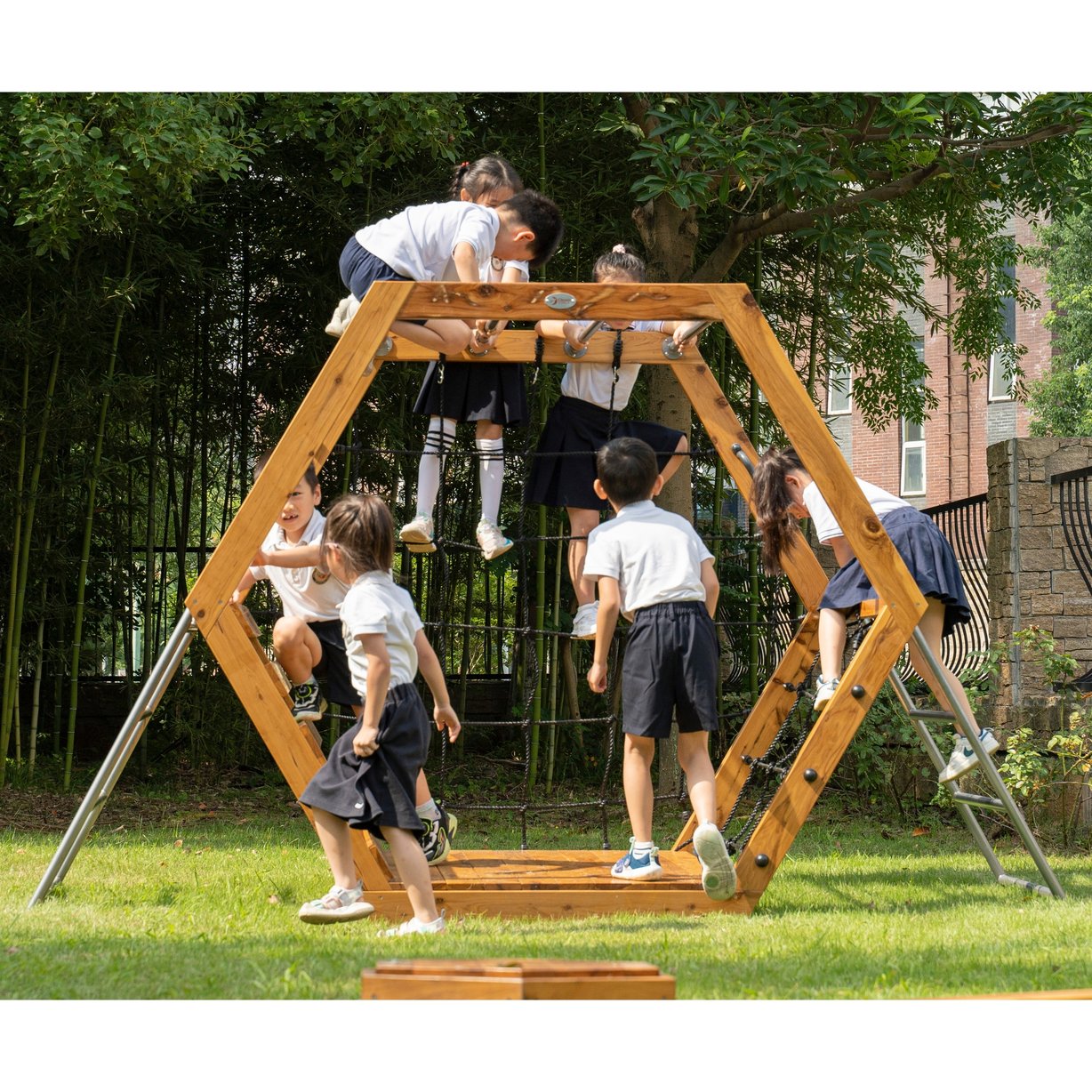 Classic World Edu Drewniany Zestaw Wspinaczkowy Heksagenalny Plac Zabaw