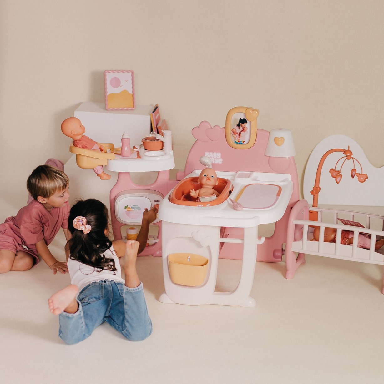 Baby Nurse Elektroniczny Kącik Opiekunki SMOBY