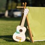 CLASSIC WORLD Drewniane Ukulele Gitara dla Dzieci Różowe