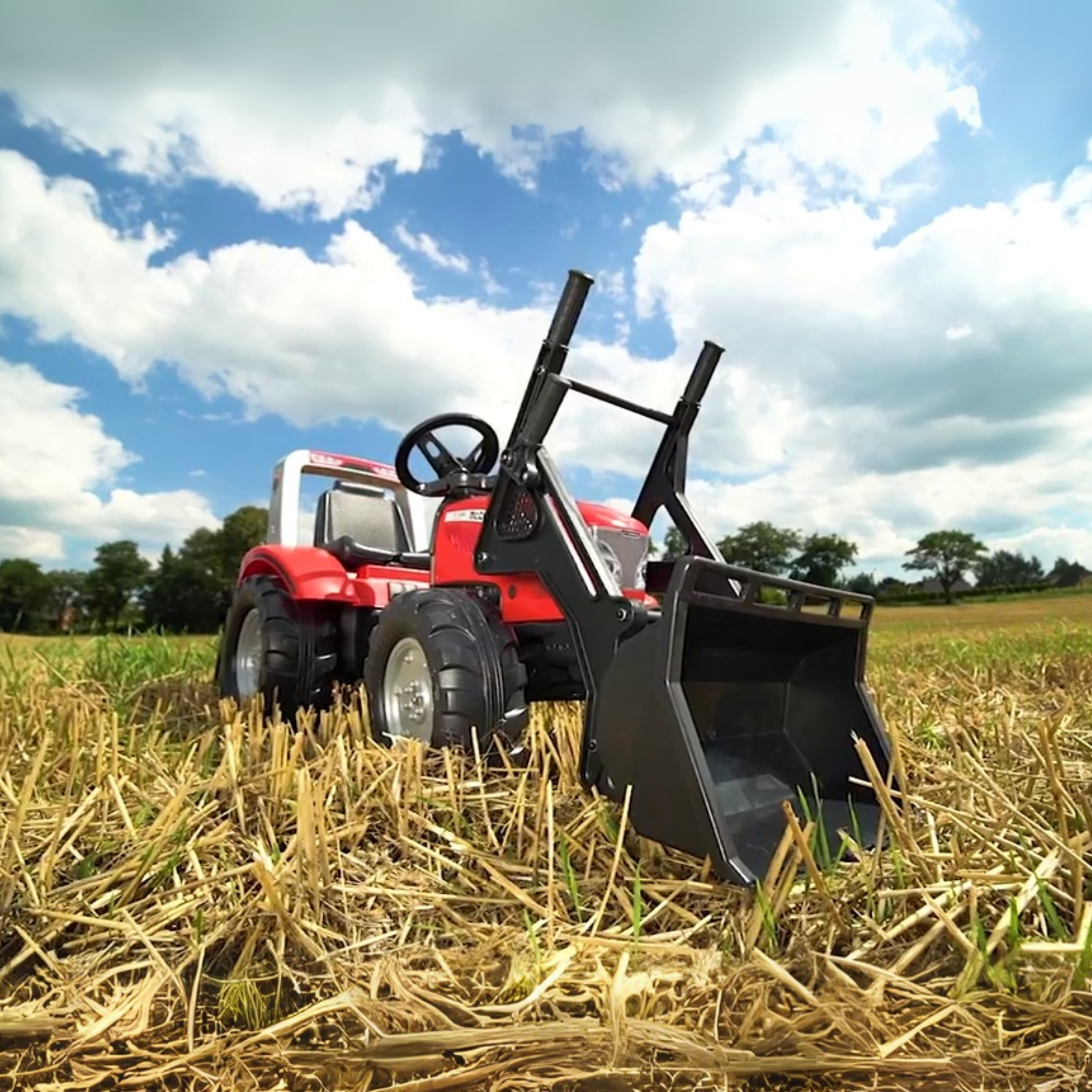 FALK Traktor Mc Cormick Czerwony na Pedały z Przyczepką od 3 Lat FALK Traktor Mc Cormick Czerwony na Pedały z Przyczepką od 3 Lat