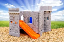 LITTLE TIKES Klasyczny Zamek ze Zjeżdżalnią