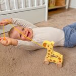 TOOKY TOY Żyrafka do Ciągnięcia Drewniana