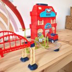 WOOPIE Kolejka Elektryczna 2w1 Składana w Walizkę 87 el. - Długość 3,5 m WOOPIE Kolejka Elektryczna 2w1 Składana w Walizkę 87 el. - Długość 3,5 m