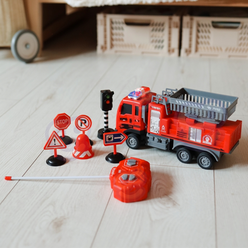 WOOPIE Zdalnie Sterowany Wóz Strażacki Podnośnik WOOPIE Zdalnie Sterowany Wóz Strażacki Podnośnik