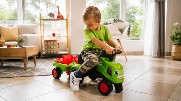 Jak traktorki i koparki wspierają rozwój dziecka Jak traktorki i koparki wspierają rozwój dziecka